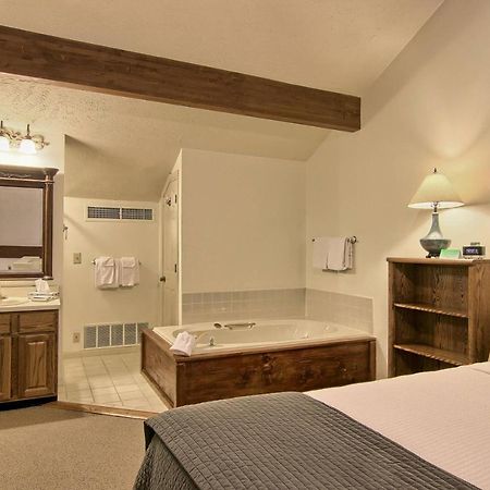 209 Pointes North Inn Charlevoix Extérieur photo