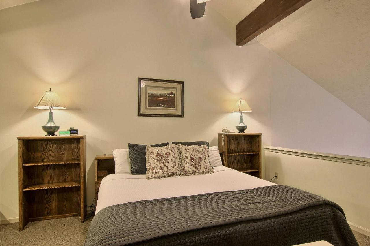 209 Pointes North Inn Charlevoix Extérieur photo